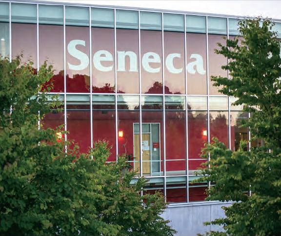 вид Seneca College